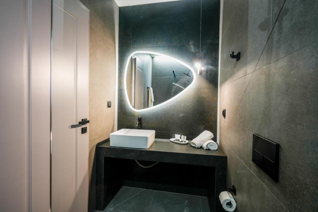 Casa Divinus Suites Athens Exterior photo