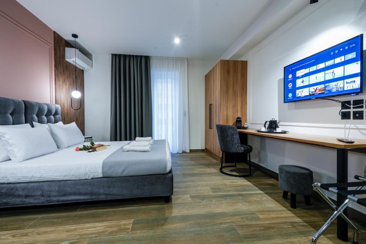 Casa Divinus Suites Athens Exterior photo