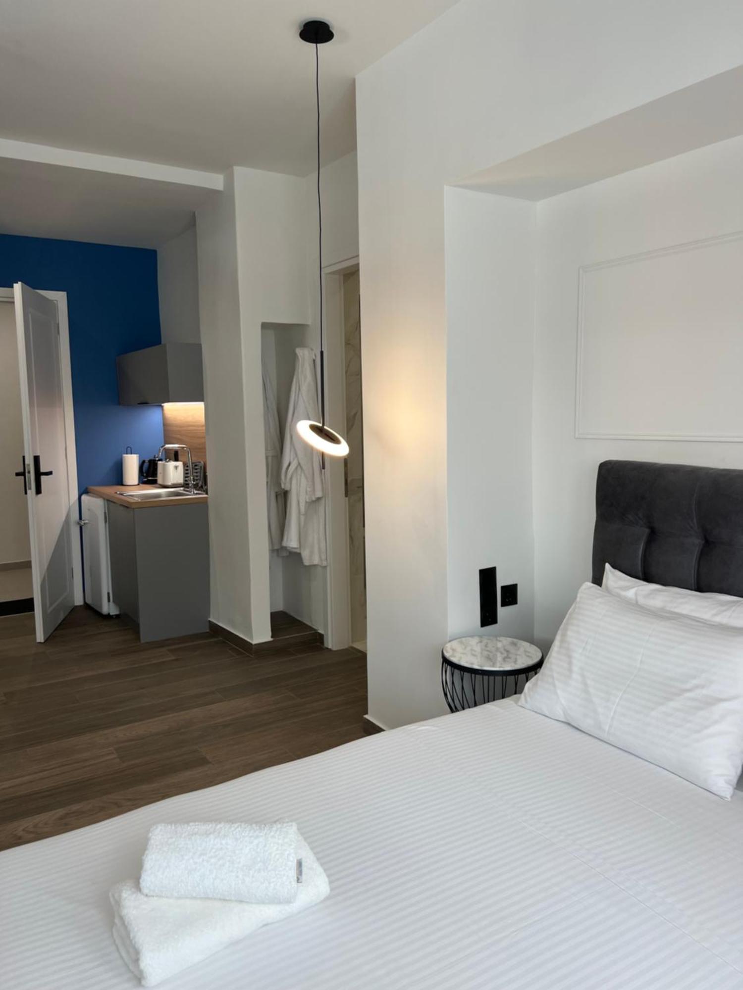 Casa Divinus Suites Athens Exterior photo
